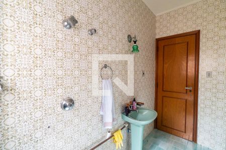 Casa à venda com 249m², 4 quartos e 6 vagas Casa à venda com 249m², 4 quartos e 6 vagasLavabo