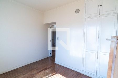 Casa à venda com 249m², 4 quartos e 6 vagas Casa à venda com 249m², 4 quartos e 6 vagasQuarto 1