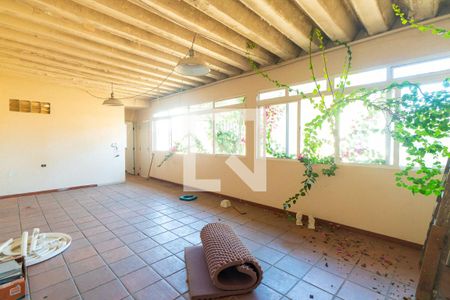 Casa à venda com 249m², 4 quartos e 6 vagas Casa à venda com 249m², 4 quartos e 6 vagasSalão de Festas