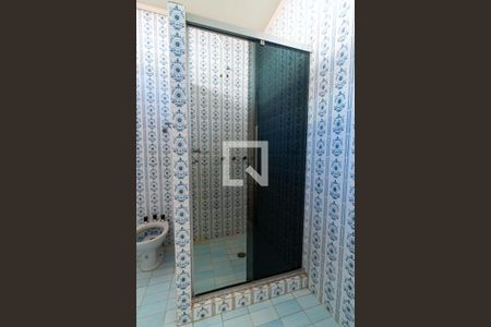 Casa à venda com 249m², 4 quartos e 6 vagas Casa à venda com 249m², 4 quartos e 6 vagasBanheiro Social Detalhe