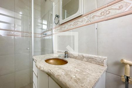 Apartamento para alugar com 145m², 4 quartos e 1 vagaÁrea de Serviço - Banheiro