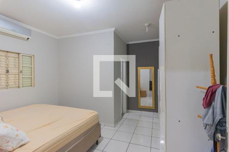 Casa à venda com 300m², 3 quartos e 5 vagasSuíte 1