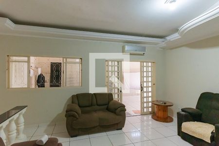 Sala de casa à venda com 3 quartos, 300m² em Jardim Santa Lúcia, Campinas