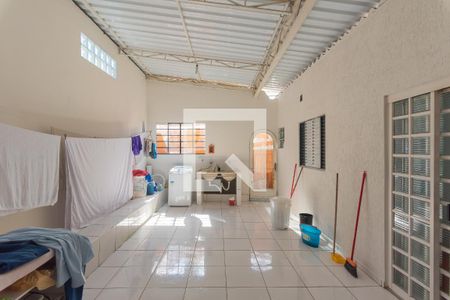 Casa à venda com 300m², 3 quartos e 5 vagasÁrea de Serviço