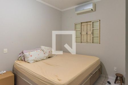 Casa à venda com 300m², 3 quartos e 5 vagasSuíte 1