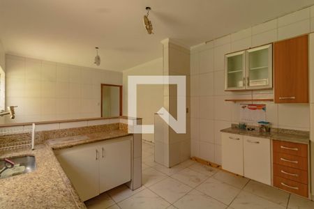 Casa à venda com 250m², 3 quartos e 6 vagasCozinha