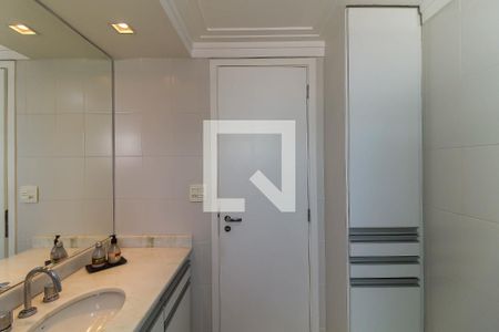 Apartamento à venda com 155m², 3 quartos e 3 vagasBanheiro Suite 2