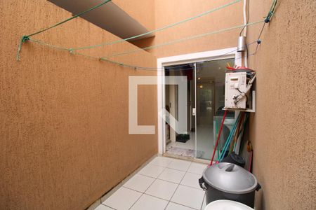 Casa à venda com 175m², 3 quartos e 3 vagasEntrada de serviço 