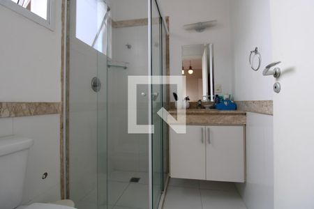 Casa à venda com 175m², 3 quartos e 3 vagasBanheiro da suíte 3 