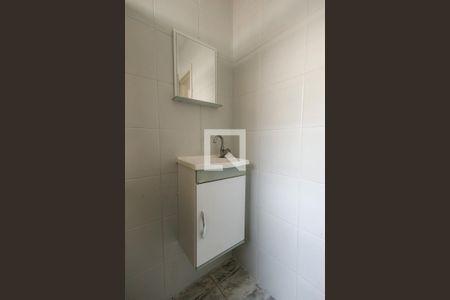 Apartamento para alugar com 60m², 2 quartos e sem vagaBanheiro