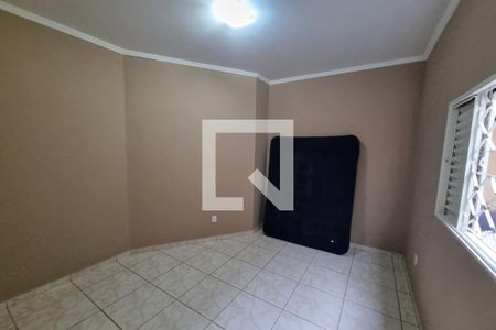 Dormitório 01 de casa para alugar com 2 quartos, 60m² em Herculano Fernandes , Ribeirão Preto