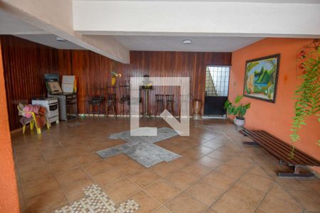 Casa para alugar com 200m², 4 quartos e 1 vagaQuintal