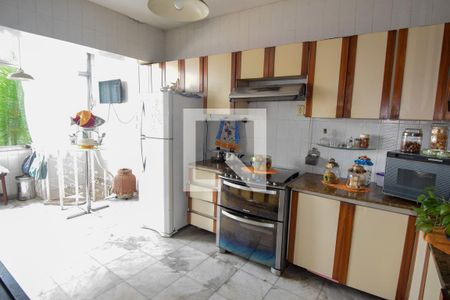 Casa para alugar com 200m², 4 quartos e 1 vagaCozinha