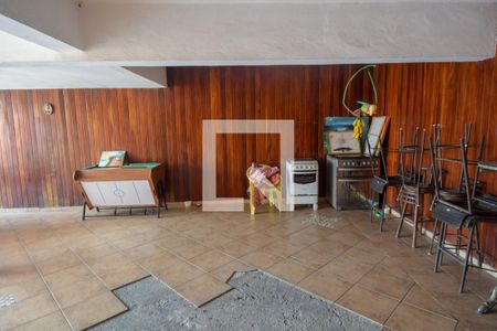 Casa para alugar com 200m², 4 quartos e 1 vagaQuintal