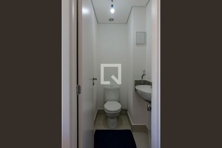 Lavabo de apartamento para alugar com 1 quarto, 43m² em Jardim Aeroporto, São Paulo
