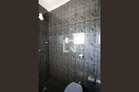 Casa para alugar com 250m², 3 quartos e 4 vagasBanheiro da Suíte