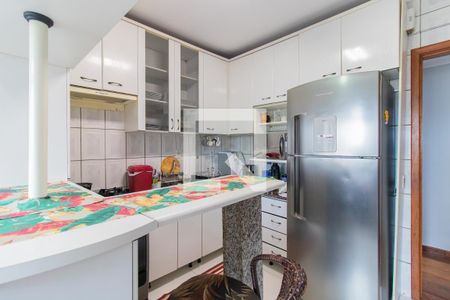 Apartamento para alugar com 90m², 2 quartos e 1 vaga Apartamento para alugar com 90m², 2 quartos e 1 vagaCozinha e Área de Serviço
