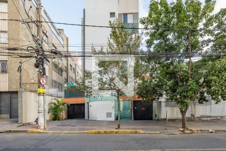 Apartamento à venda com 168m², 3 quartos e 3 vagasFachada