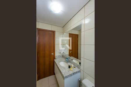 Apartamento à venda com 168m², 3 quartos e 3 vagasBanheiro Social