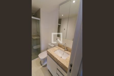 Banheiro de apartamento para alugar com 2 quartos, 68m² em Butantã, São Paulo