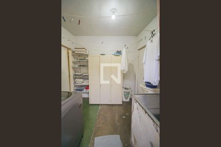 Casa para alugar com 350m², 5 quartos e 2 vagasLavanderia