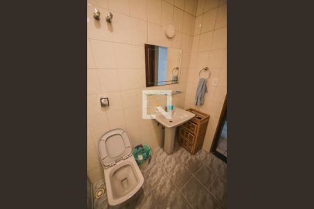 Casa para alugar com 350m², 5 quartos e 2 vagasBanheiro