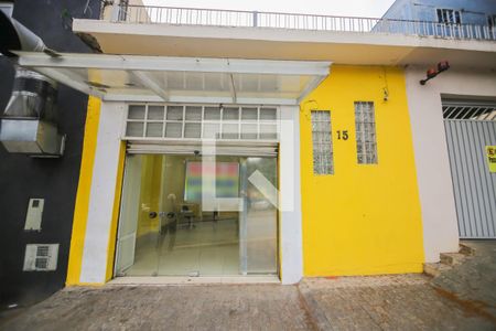 Casa para alugar com 350m², 5 quartos e 2 vagasFachada Salão