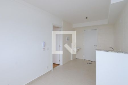 Sala/Cozinha de apartamento para alugar com 1 quarto, 27m² em Jardim Mirante, São Paulo