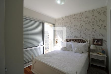 Suíte  de apartamento à venda com 2 quartos, 68m² em Pompeia, São Paulo