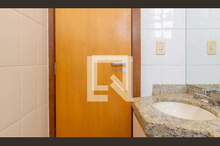 Apartamento à venda com 78m², 3 quartos e 2 vagasBanheiro Social