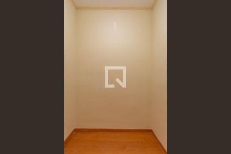 Apartamento à venda com 78m², 3 quartos e 2 vagas Apartamento à venda com 78m², 3 quartos e 2 vagasQuarto de Serviço