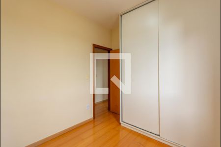 Quarto 1 de apartamento à venda com 3 quartos, 76m² em Itapoã, Belo Horizonte