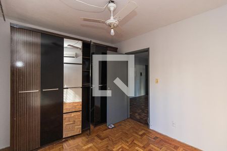 Quarto de apartamento para alugar com 1 quarto, 44m² em Vila Ipiranga, Porto Alegre