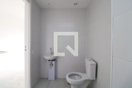 Banheiro de kitnet/studio para alugar com 1 quarto, 26m² em Jardim Independência, São Paulo