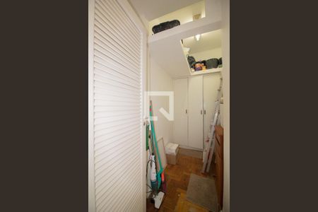 Apartamento à venda com 97m², 2 quartos e sem vaga Apartamento à venda com 97m², 2 quartos e sem vagaQuarto da área de serviço