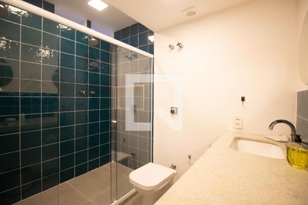 Apartamento à venda com 97m², 2 quartos e sem vaga Apartamento à venda com 97m², 2 quartos e sem vagaBanheiro da suíte