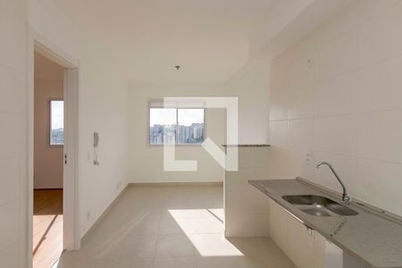 Sala/Cozinha de apartamento à venda com 1 quarto, 27m² em Jardim Mirante, São Paulo