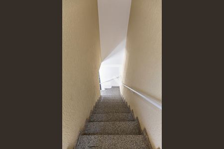 Apartamento à venda com 110m², 2 quartos e 2 vagasEscada Cobertura