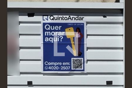 Apartamento à venda com 110m², 2 quartos e 2 vagasPlaquinha instalada no portão do imóvel