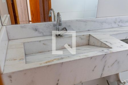 Apartamento à venda com 110m², 2 quartos e 2 vagasdetalhe do Banheiro da Suite