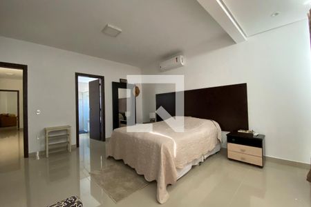 Casa para alugar com 220m², 3 quartos e 4 vagasSuíte 1