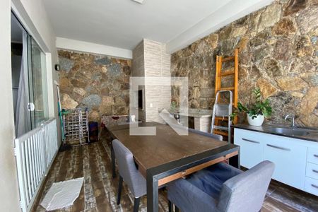 Casa para alugar com 220m², 3 quartos e 4 vagasÁrea de lazer - churrasqueir