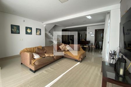 Sala de TV de casa para alugar com 3 quartos, 220m² em Itacorubi, Florianópolis