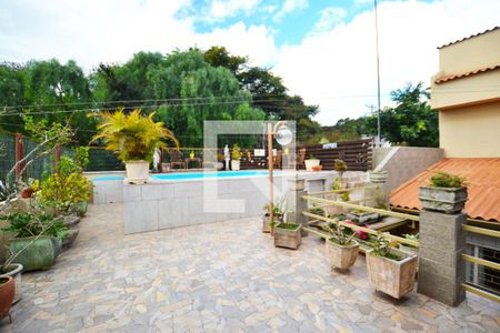 Casa à venda com 187m², 3 quartos e 4 vagas Piscina