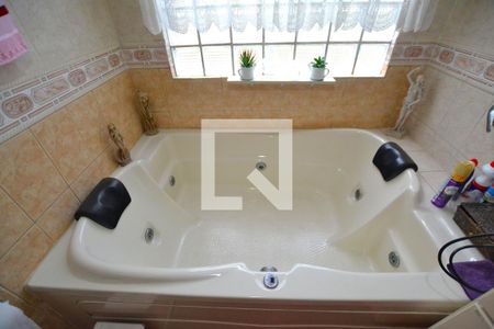 Casa à venda com 187m², 3 quartos e 4 vagasBanheiro da Suíte