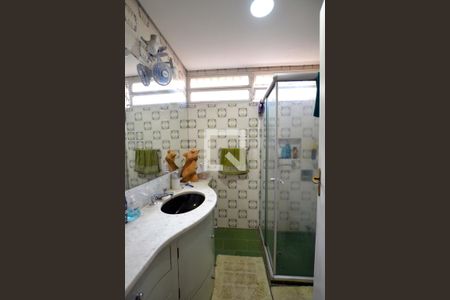 Casa à venda com 187m², 3 quartos e 4 vagasBanheiro 2