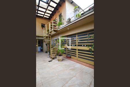Casa à venda com 187m², 3 quartos e 4 vagasPátio
