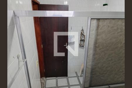 Banheiro  de apartamento para alugar com 1 quarto, 50m² em Ocian, Praia Grande