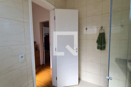 Casa à venda com 207m², 4 quartos e 2 vagas Casa à venda com 207m², 4 quartos e 2 vagasBanheiro da Suíte