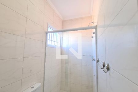 Casa à venda com 207m², 4 quartos e 2 vagas Casa à venda com 207m², 4 quartos e 2 vagasBanheiro 2